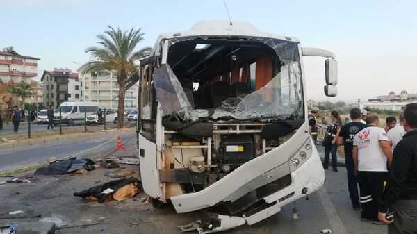 Очередное ЧП с россиянами в Турции – автобус с туристами перевернулся под Антальей: 15 раненых