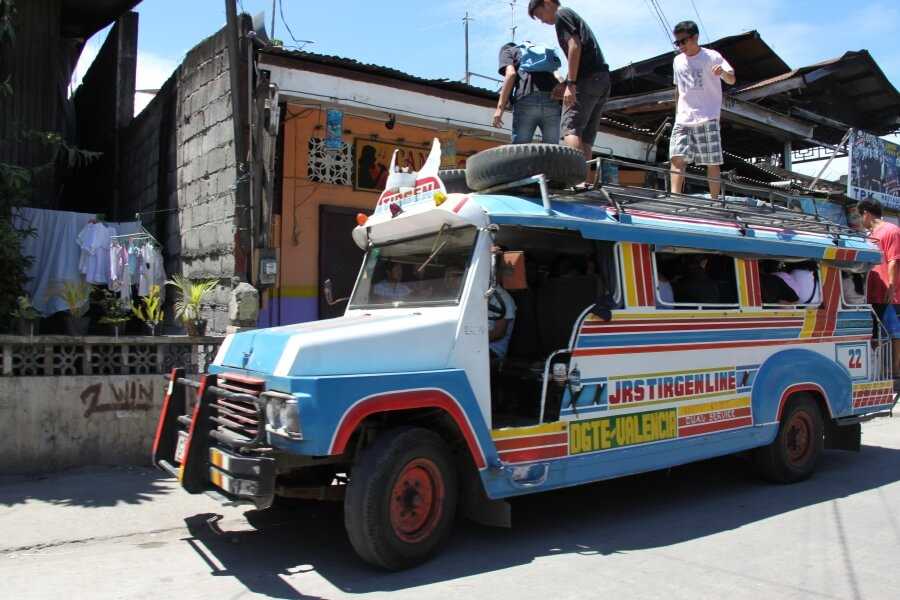 Что делать, если попал в ДТП на Филиппинах: советы для российских туристов