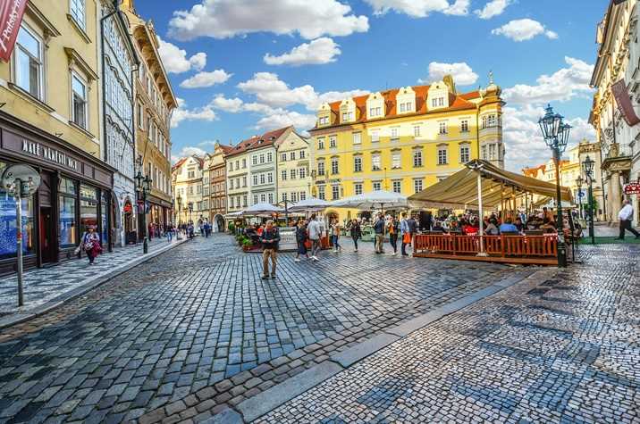 Почему стоит выбрать тур в Прагу из Санкт-Петербурга?