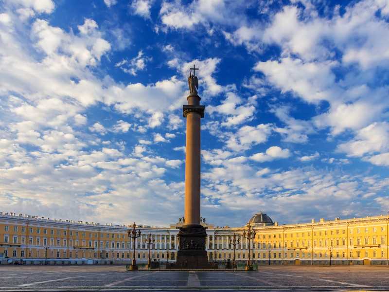 Индивидуальные туры по Петербургу: уникальный опыт для каждого
