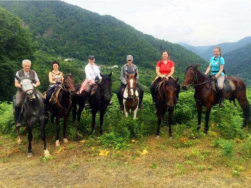 Конный туризм: приключения на лошадях для любителей природы