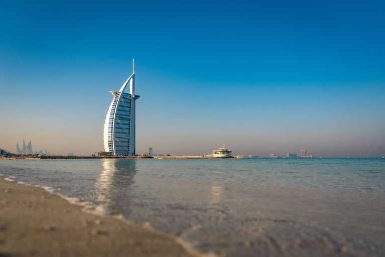 Лучшие туры в ОАЭ: куда поехать и что посмотреть