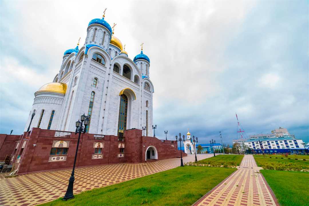 Лучшие туристические маршруты по Южно-Сахалинску: открытия живописных уголков