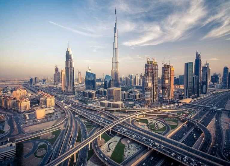 Требования и квалификация в секторе туризма в ОАЭ