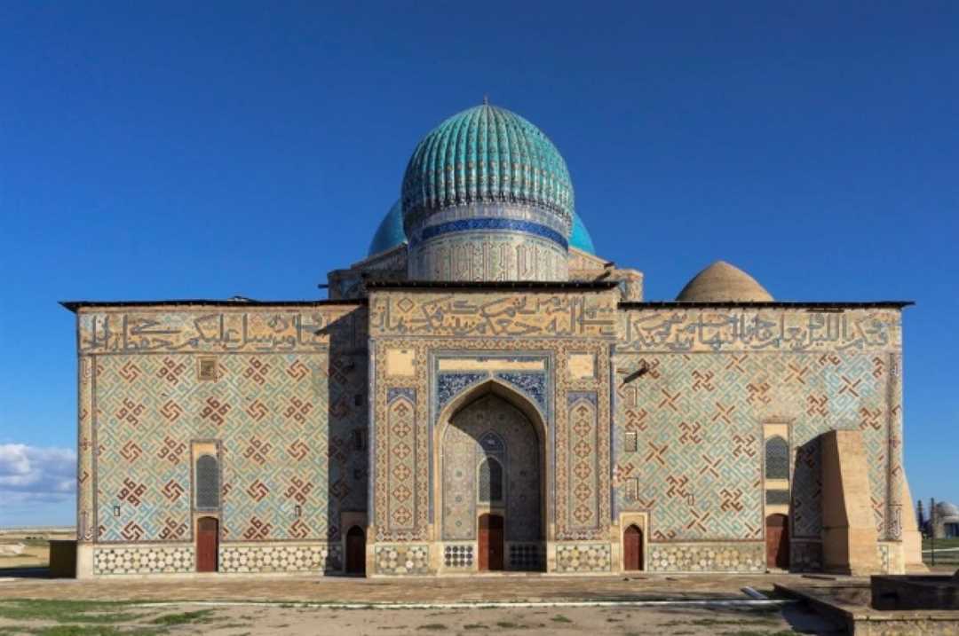Развитие туризма в Казахстане: достопримечательности, маршруты и интересные факты