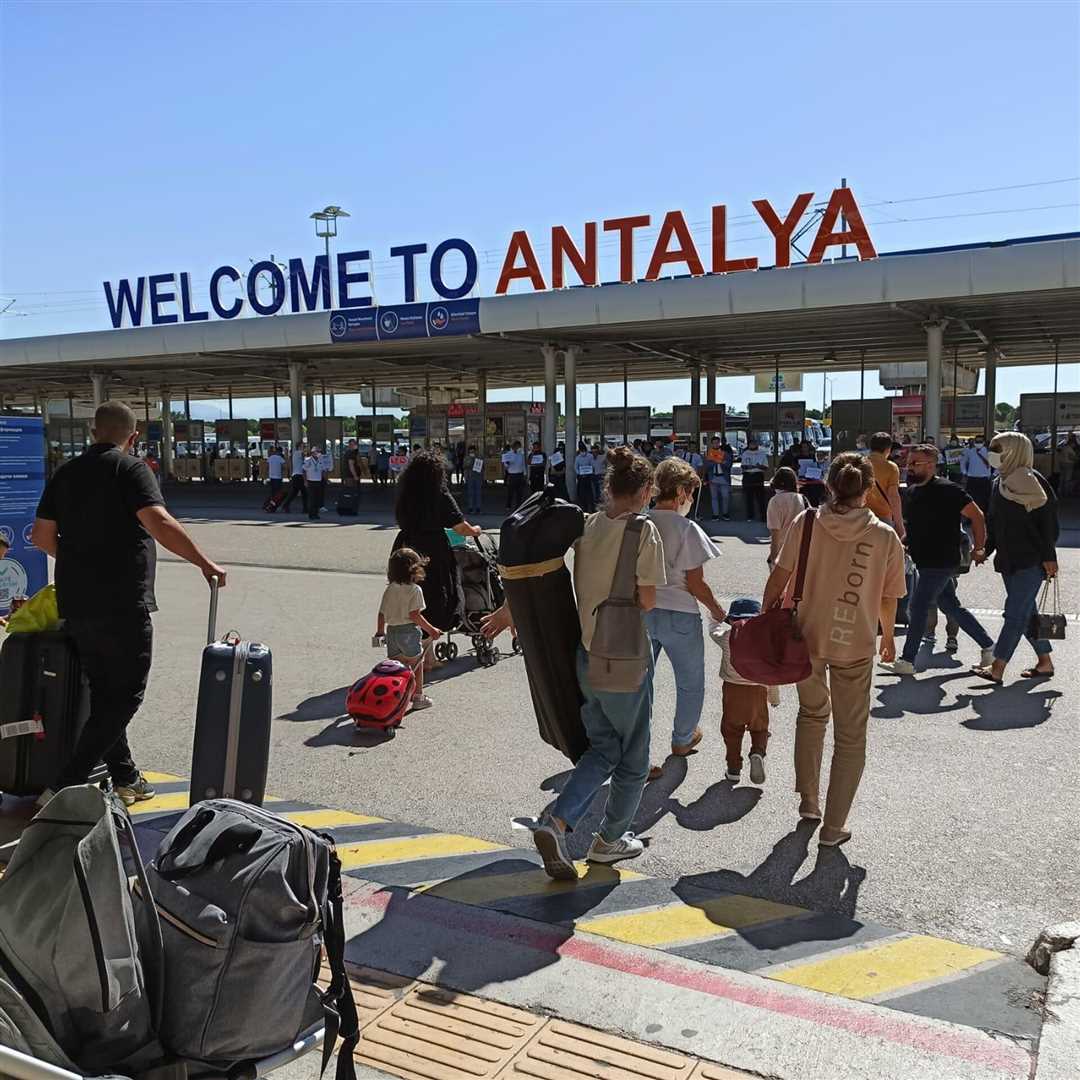 Причины уменьшения туристов из России в Турции
